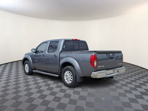 Used 2016 Nissan Frontier SV AWD/4WD image 7