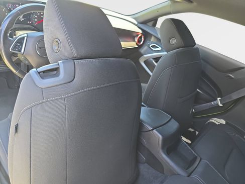 Used 2021 Chevrolet Camaro SS RWD image 10