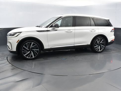 New 2025 Lincoln Aviator Reserve w/ Equipment Group 201A image 5