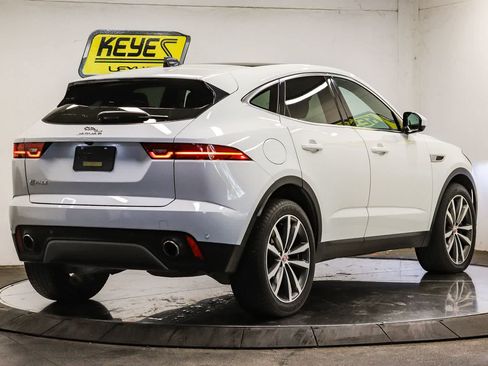 Used 2022 Jaguar E-PACE SE AWD/4WD image 4