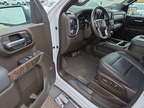Used 2021 GMC Sierra 1500 Denali w/ Technology Package RWD image 12