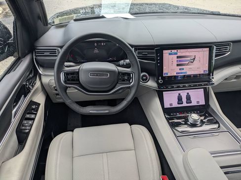 New 2026 Jeep Grand Wagoneer L 4WD image 17