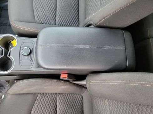 Used 2019 GMC Terrain SLE FWD image 24