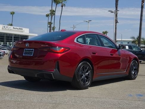 New 2026 BMW i4 eDrive40 w/ Parking Assistance Package RWD image 17