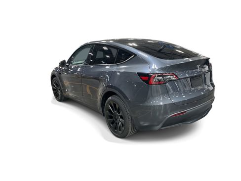 Certified 2023 Tesla Model Y AWD image 4
