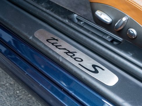 Used 2011 Porsche 911 Turbo S AWD/4WD image 21