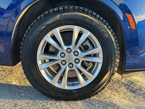 Used 2025 Cadillac XT6 Luxury image 9