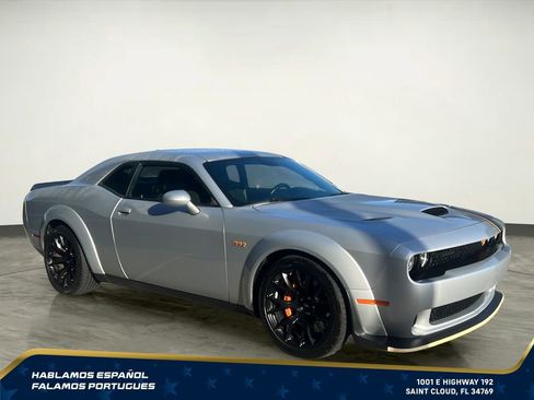 Used 2022 Dodge Challenger R/T Scat Pack RWD image 8