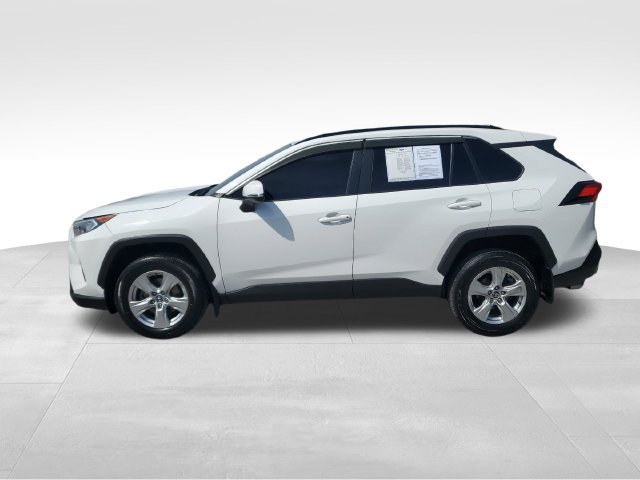 Used 2020 Toyota RAV4 XLE AWD/4WD image 7