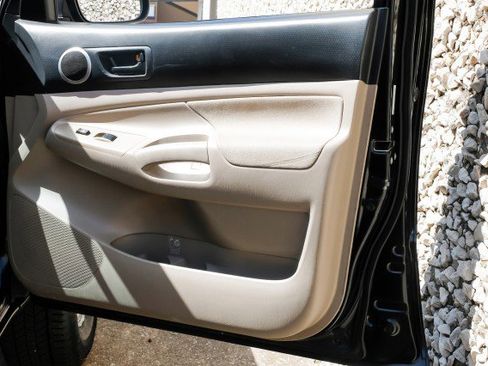 Used 2008 Toyota Tacoma PreRunner image 27