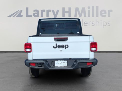 New 2026 Jeep Gladiator Sport image 4