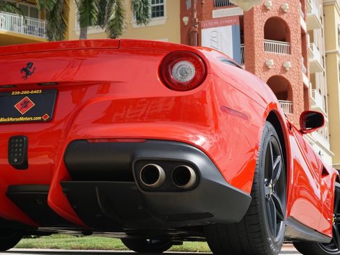Used 2016 Ferrari F12 Berlinetta image 40