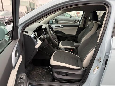 New 2026 Volkswagen Taos SE AWD/4WD image 7