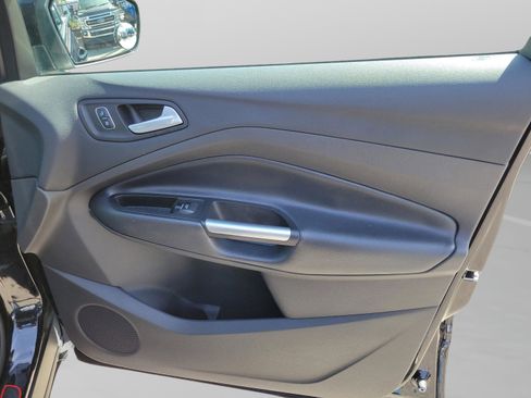 Used 2017 Ford Escape SE w/ SE Leather Comfort Package image 31