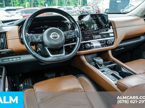 Used 2023 Nissan Pathfinder Platinum w/ Cargo Package FWD image 28