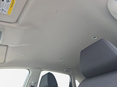 Certified 2026 Honda HR-V LX image 28