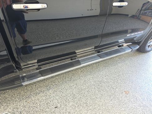 Used 2024 GMC Sierra 1500 SLT w/ SLT Premium Package image 15