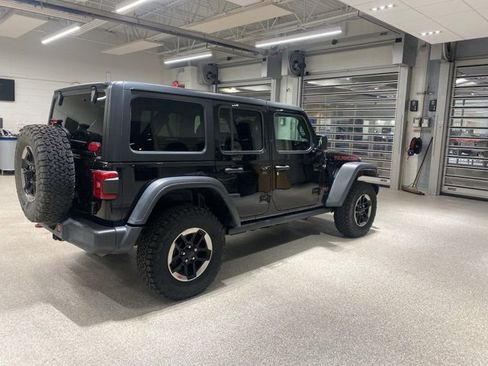 Used 2018 Jeep Wrangler Unlimited Rubicon image 4