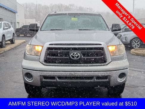 Used 2011 Toyota Tundra 4x4 CrewMax w/ Tow Pkg image 2