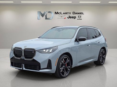 Used 2025 BMW X3 M50 w/ Premium Package image 2