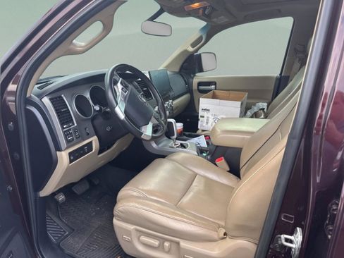 Used 2016 Toyota Sequoia Limited w/ Safety & Convenience Package image 14