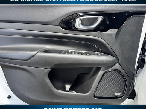 Used 2022 Jeep Compass High Altitude image 33