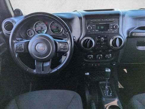 Used 2014 Jeep Wrangler Unlimited Sport w/ Quick Order Package 24S AWD/4WD image 22