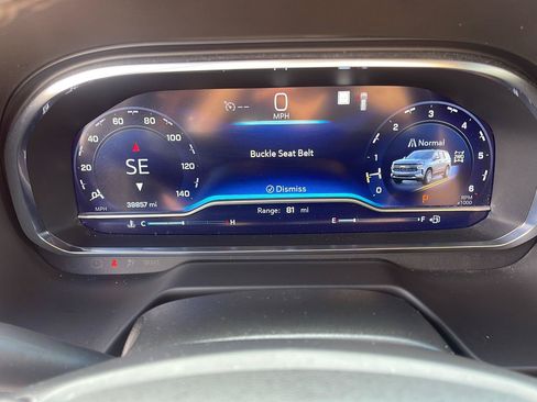 Used 2022 Chevrolet Tahoe LT w/ LT Signature Plus Package AWD/4WD image 19