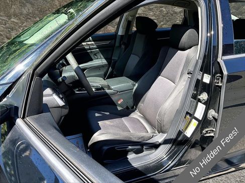 Used 2019 Honda Accord LX image 18