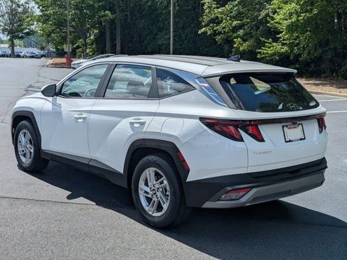 Used 2025 Hyundai Tucson SE image 5