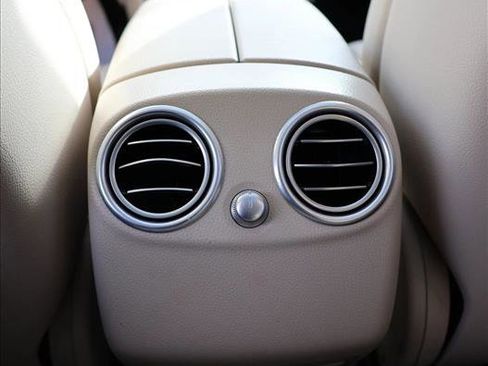 Used 2022 Mercedes-Benz GLC 300 4MATIC image 25