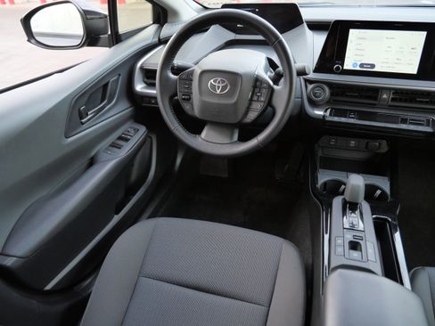 Certified 2024 Toyota Prius LE image 10