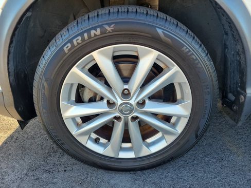 Used 2018 Nissan Rogue Sport SV FWD image 6