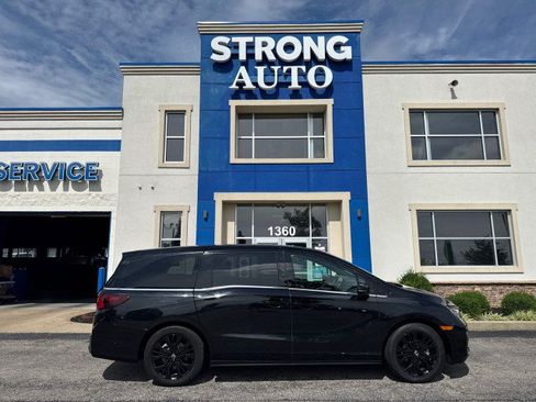 Used 2025 Honda Odyssey Sport-L image 18