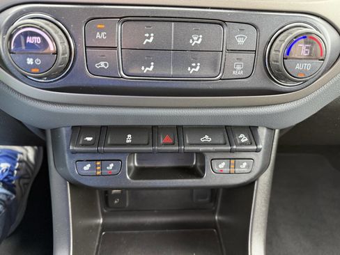 Used 2017 Chevrolet Colorado Z71 image 13