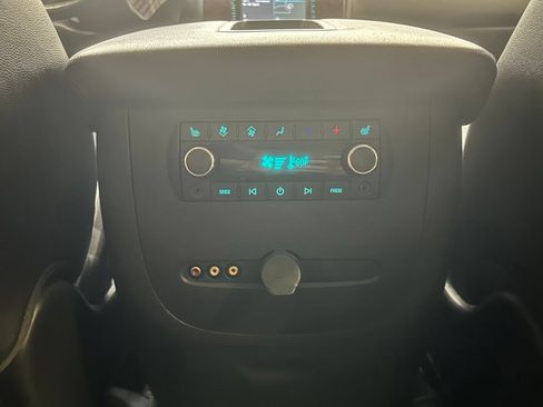 Used 2012 Chevrolet Suburban LTZ AWD/4WD image 22