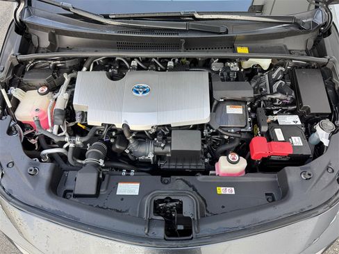 Certified 2017 Toyota Prius Prime Advanced image 21