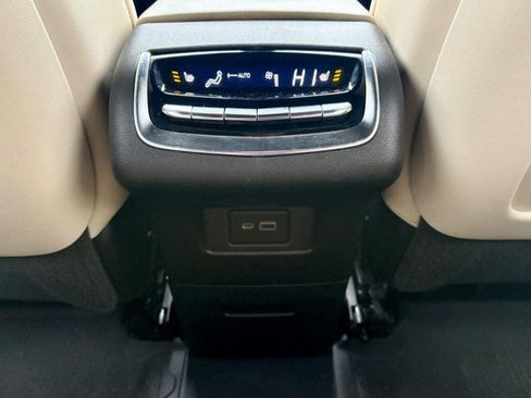 Used 2020 Cadillac XT6 Sport image 13