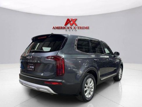 Used 2022 Kia Telluride LX AWD/4WD image 3