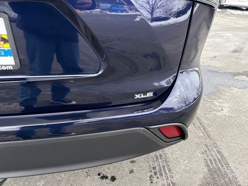 Used 2023 Toyota Highlander L image 46