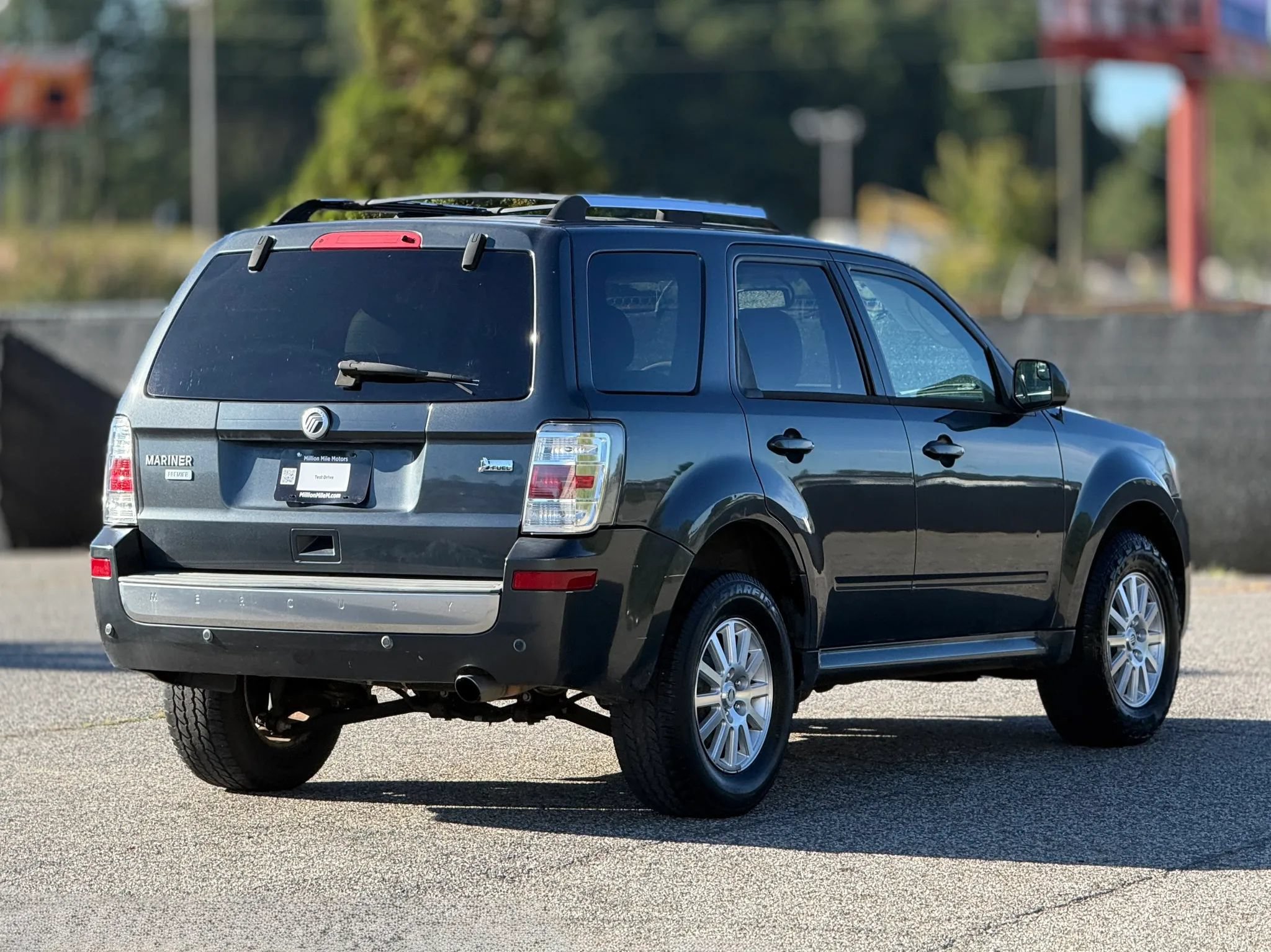 Used 2010 Mercury Mariner Premier FWD image 9
