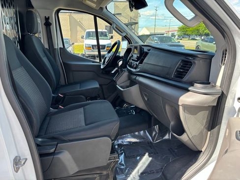 Used 2025 Ford Transit 250 Low Roof w/ Exterior Upgrade Package RWD image 16