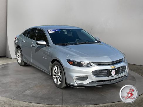Used 2018 Chevrolet Malibu LT image 1