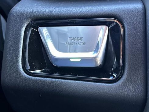 New 2026 GMC Yukon XL Elevation image 25