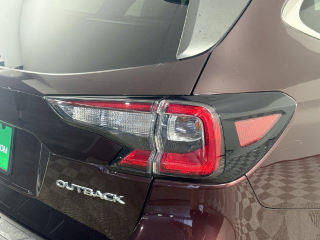 Used 2024 Subaru Outback Limited AWD/4WD image 33