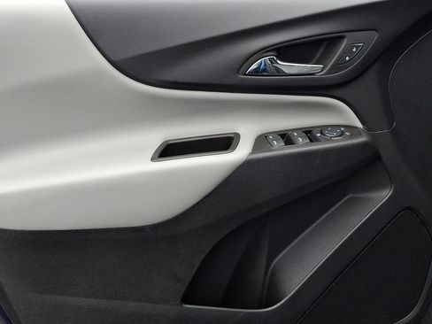 Certified 2023 Chevrolet Equinox LS w/ LS Convenience Package image 12