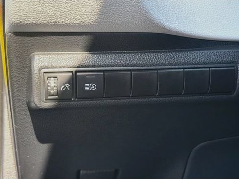 Used 2023 Toyota Corolla SE FWD image 10