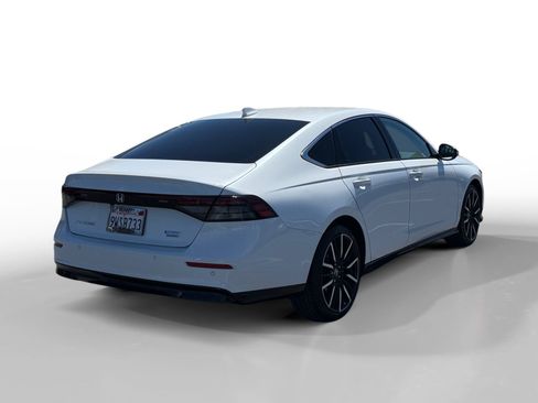 Used 2025 Honda Accord Touring image 5