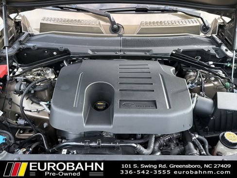 Used 2024 Land Rover Defender 110 X-Dynamic SE image 36