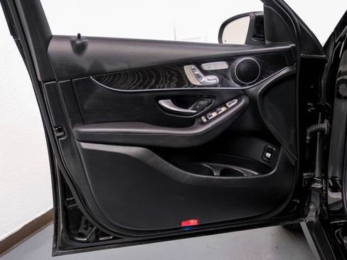 Used 2017 Mercedes-Benz GLC 300 300 Luxury w/ Premium 1 Package image 38